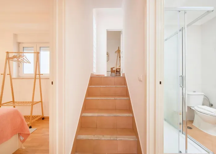 Stay, 10 Min To Beach, By Timecooler דירה *