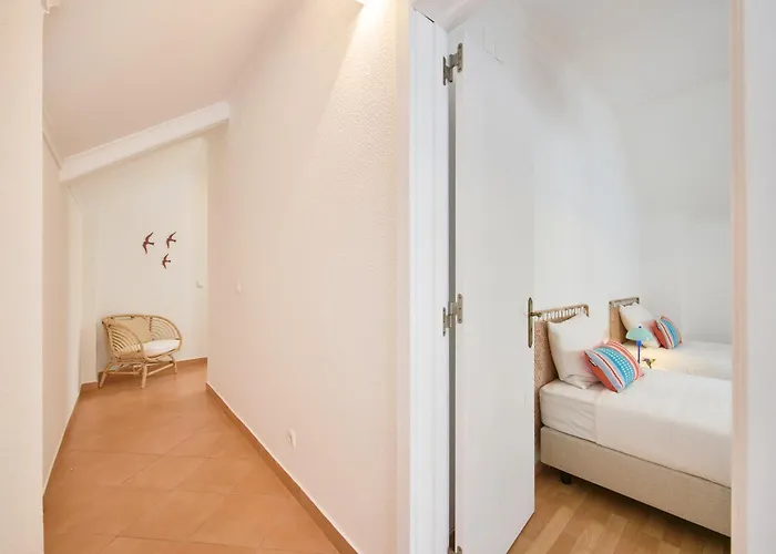 Stay, 10 Min To Beach, By Timecooler שטובל