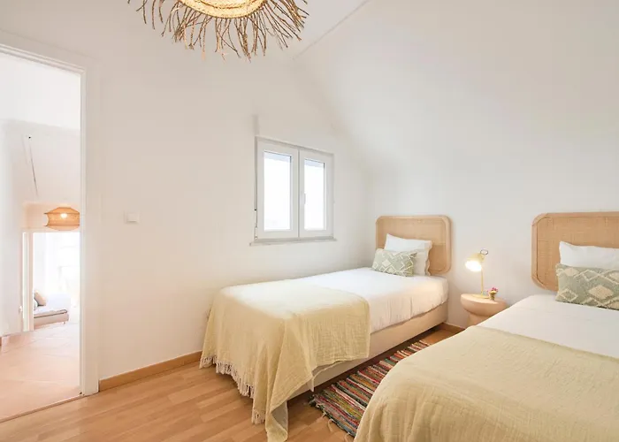 Stay, 10 Min To Beach, By Timecooler דירה *