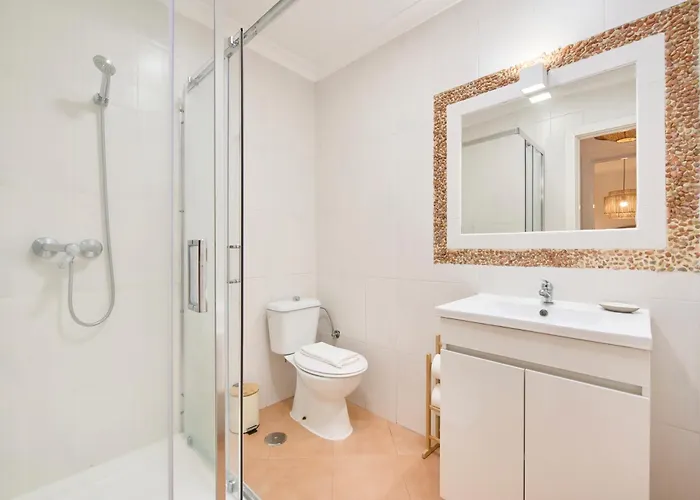 Stay, 10 Min To Beach, By Timecooler דירה שטובל