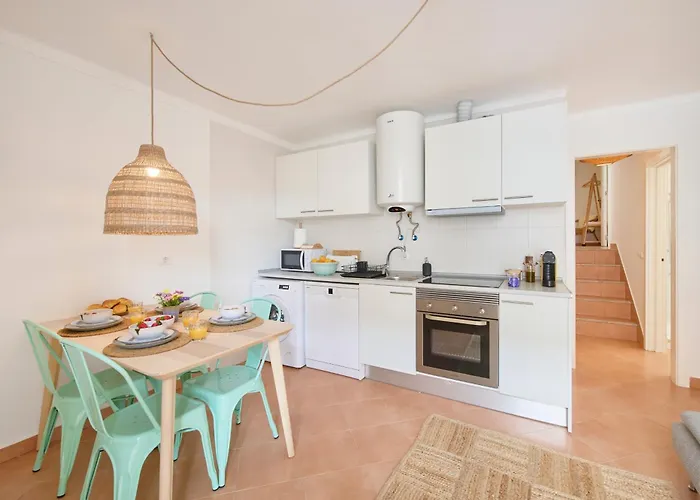 Stay, 10 Min To Beach, By Timecooler