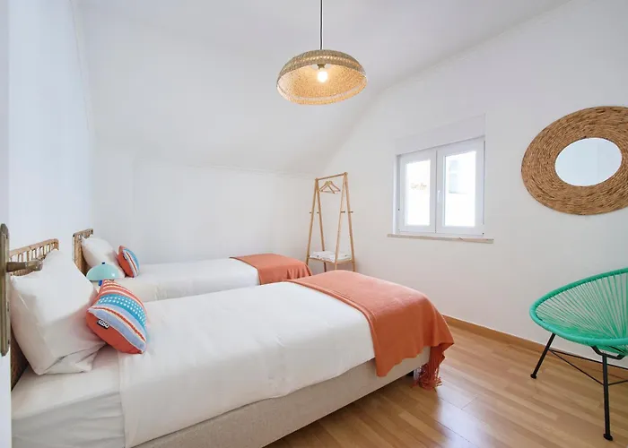 Stay, 10 Min To Beach, By Timecooler דירה *