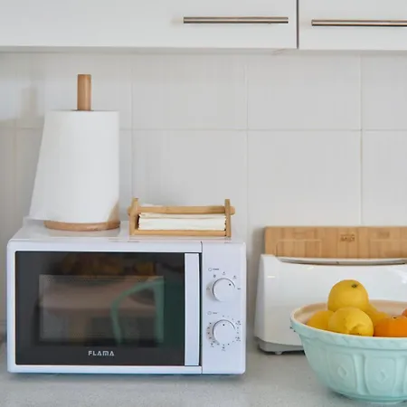 Apartment Stay, 10 Min To Beach, By Timecooler Setubal